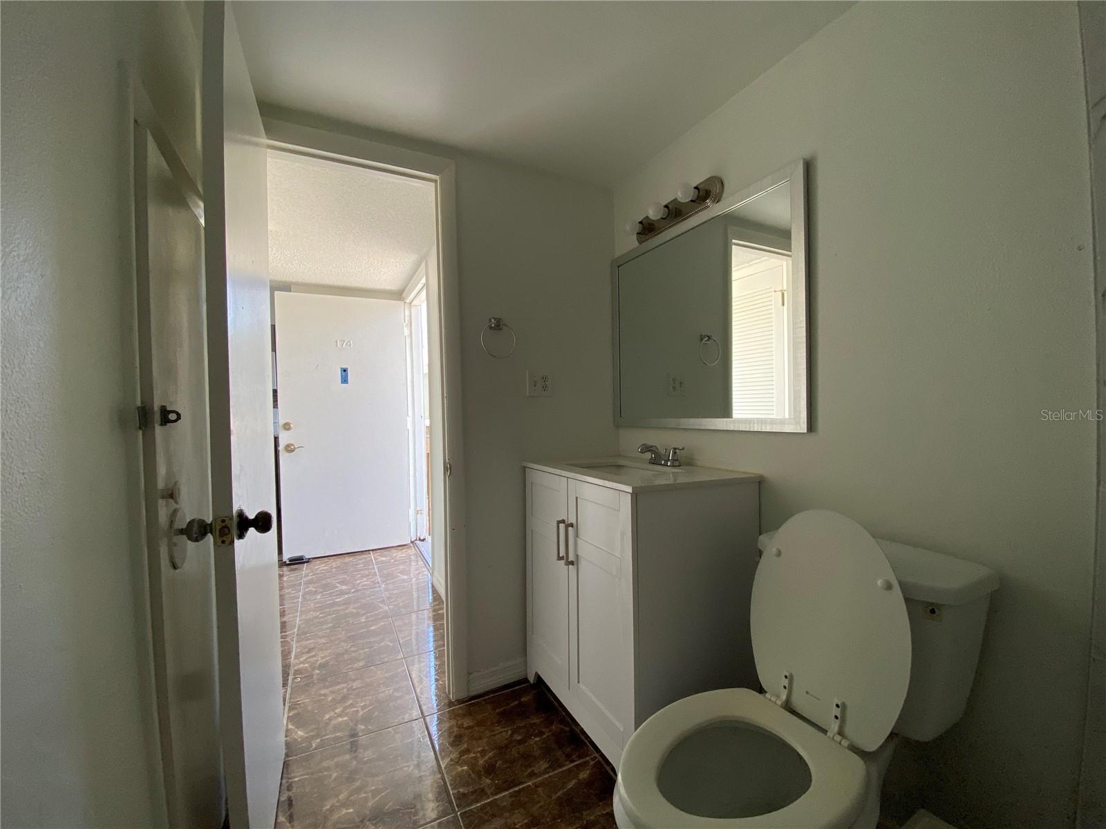 Image 4 of 26 For 174 Scottsdale Square 174