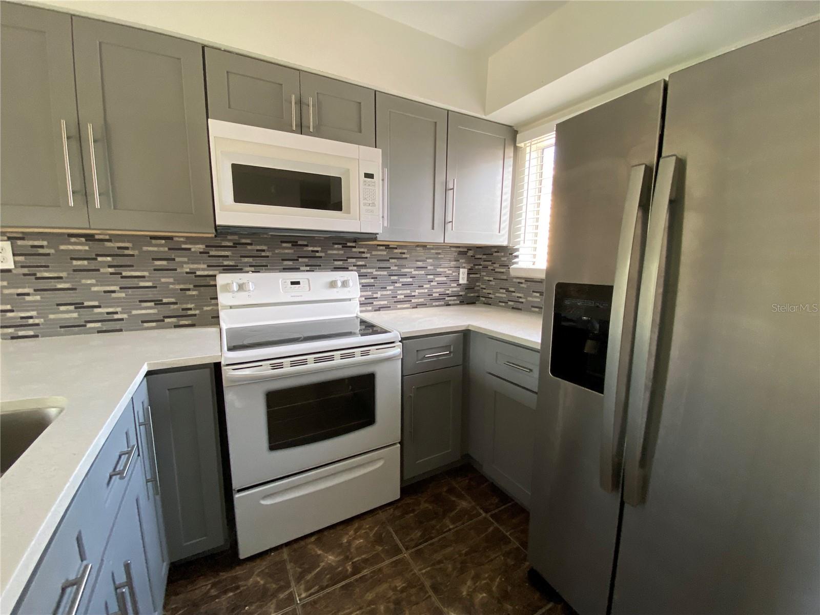 Image 5 of 26 For 174 Scottsdale Square 174