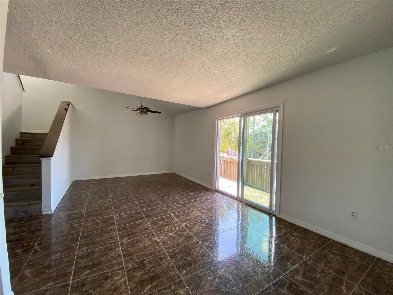 Image 9 of 26 For 174 Scottsdale Square 174