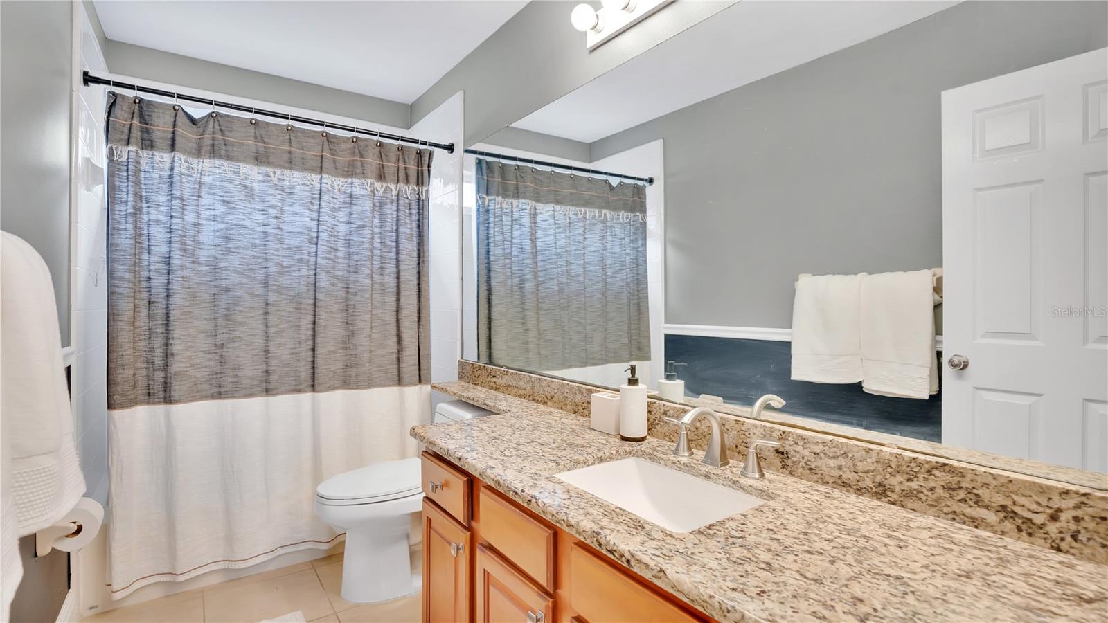 Image 23 of 41 For 726 Lake Biscayne Way
