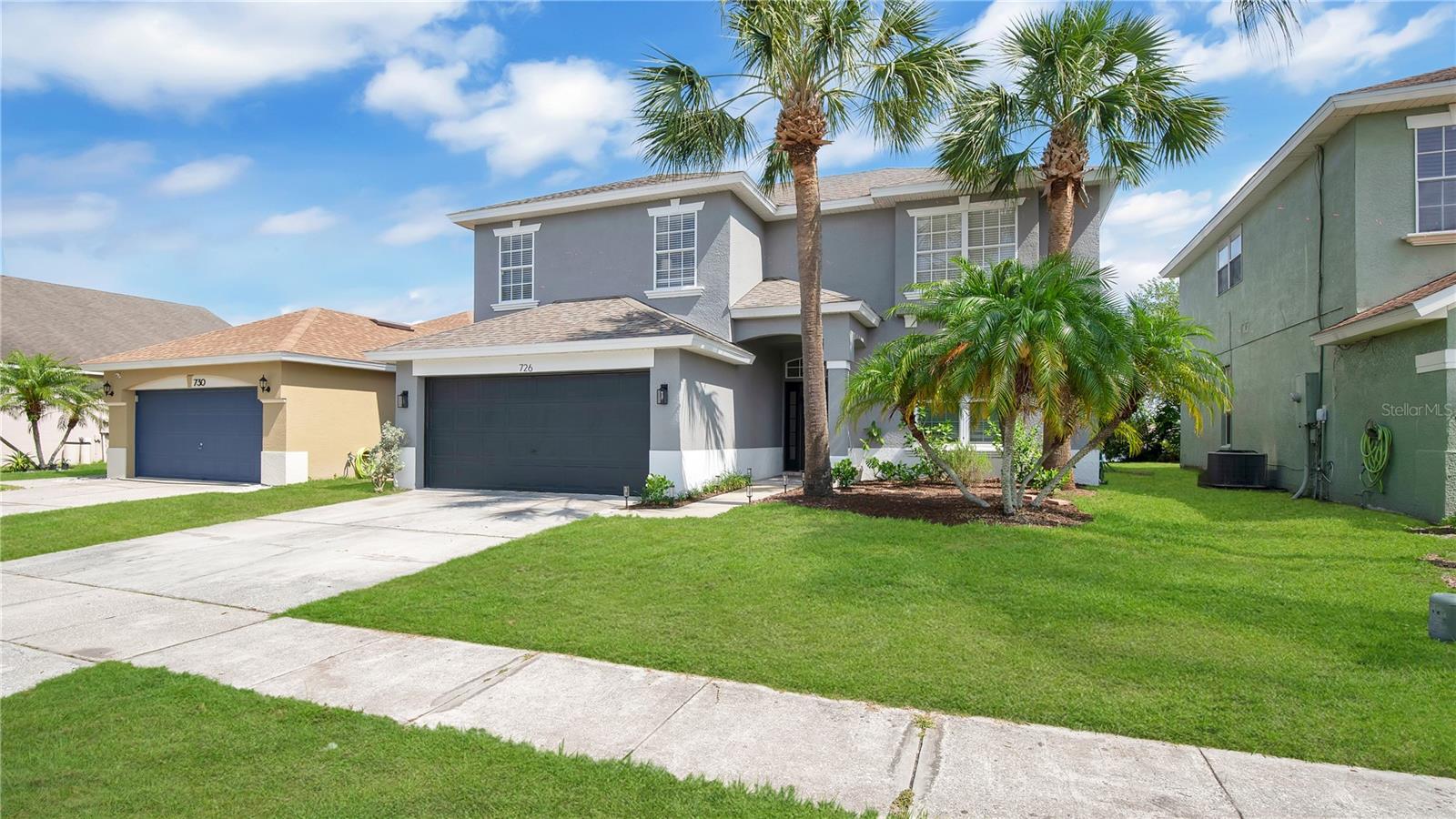 Image 3 of 41 For 726 Lake Biscayne Way