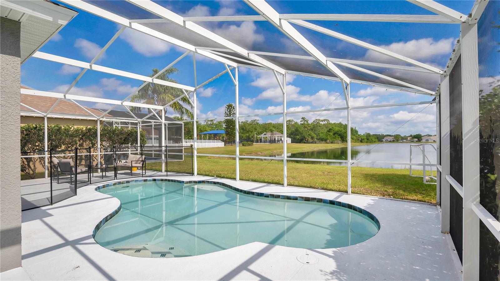 Image 33 of 41 For 726 Lake Biscayne Way
