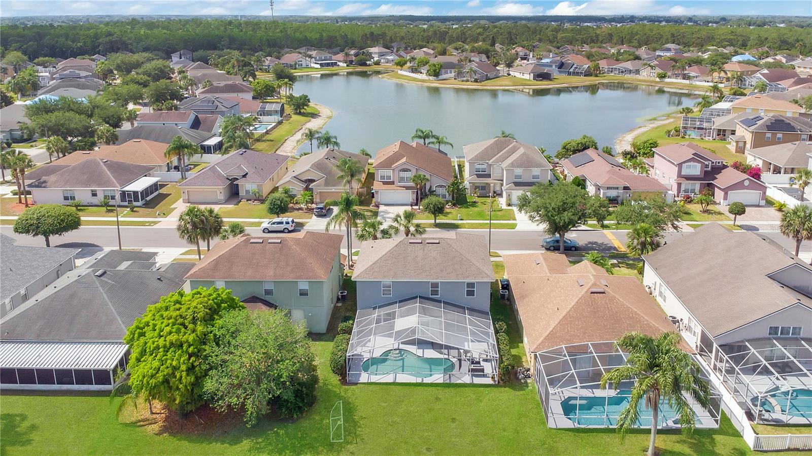 Image 38 of 41 For 726 Lake Biscayne Way