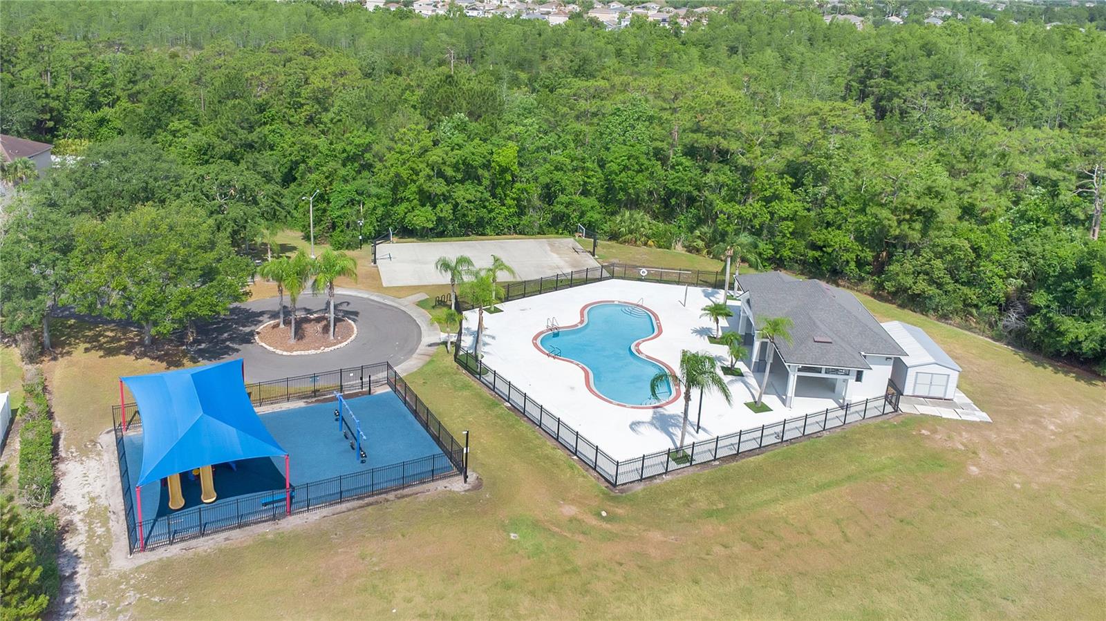 Image 39 of 41 For 726 Lake Biscayne Way