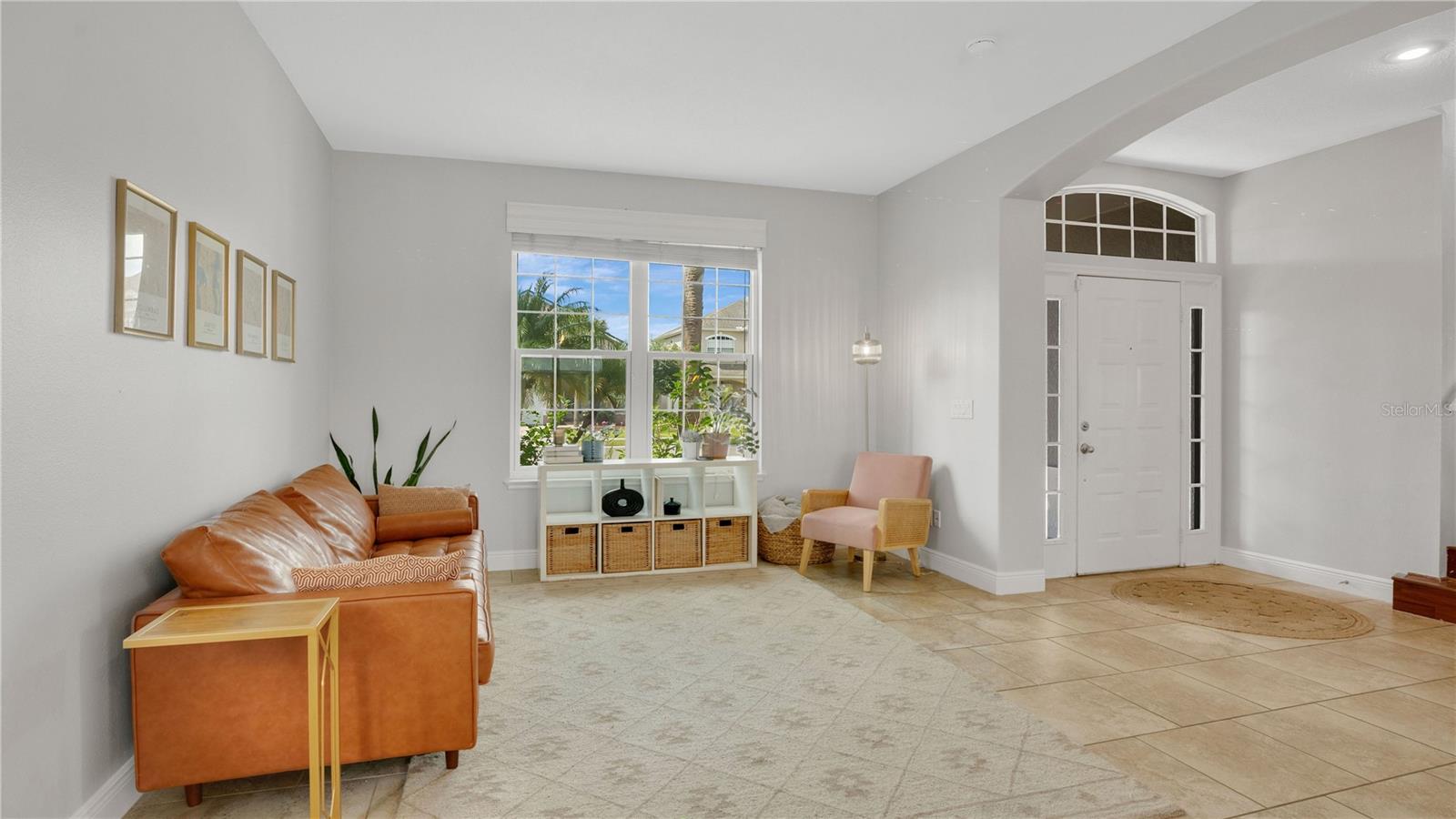 Image 6 of 41 For 726 Lake Biscayne Way