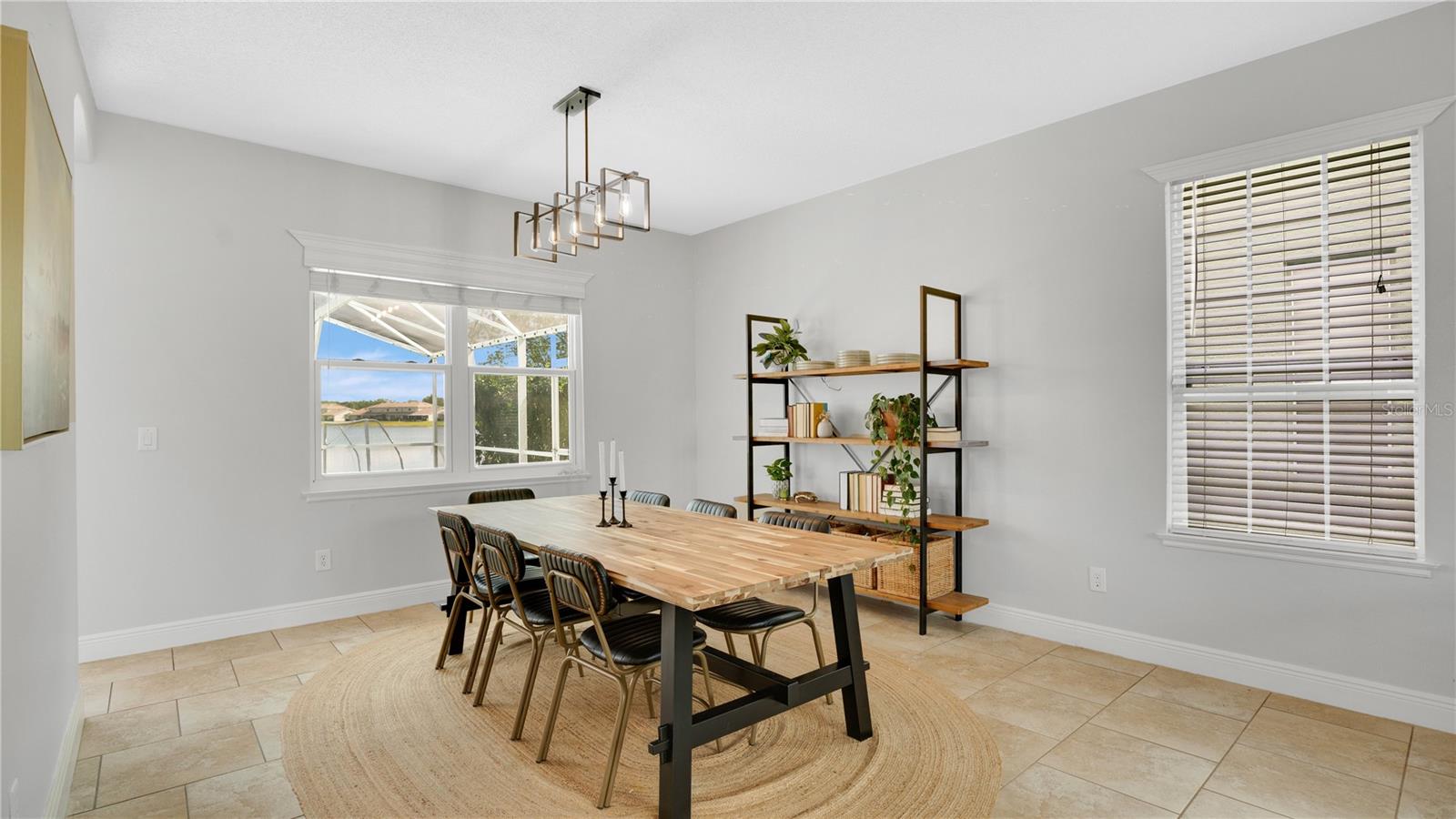 Image 7 of 41 For 726 Lake Biscayne Way