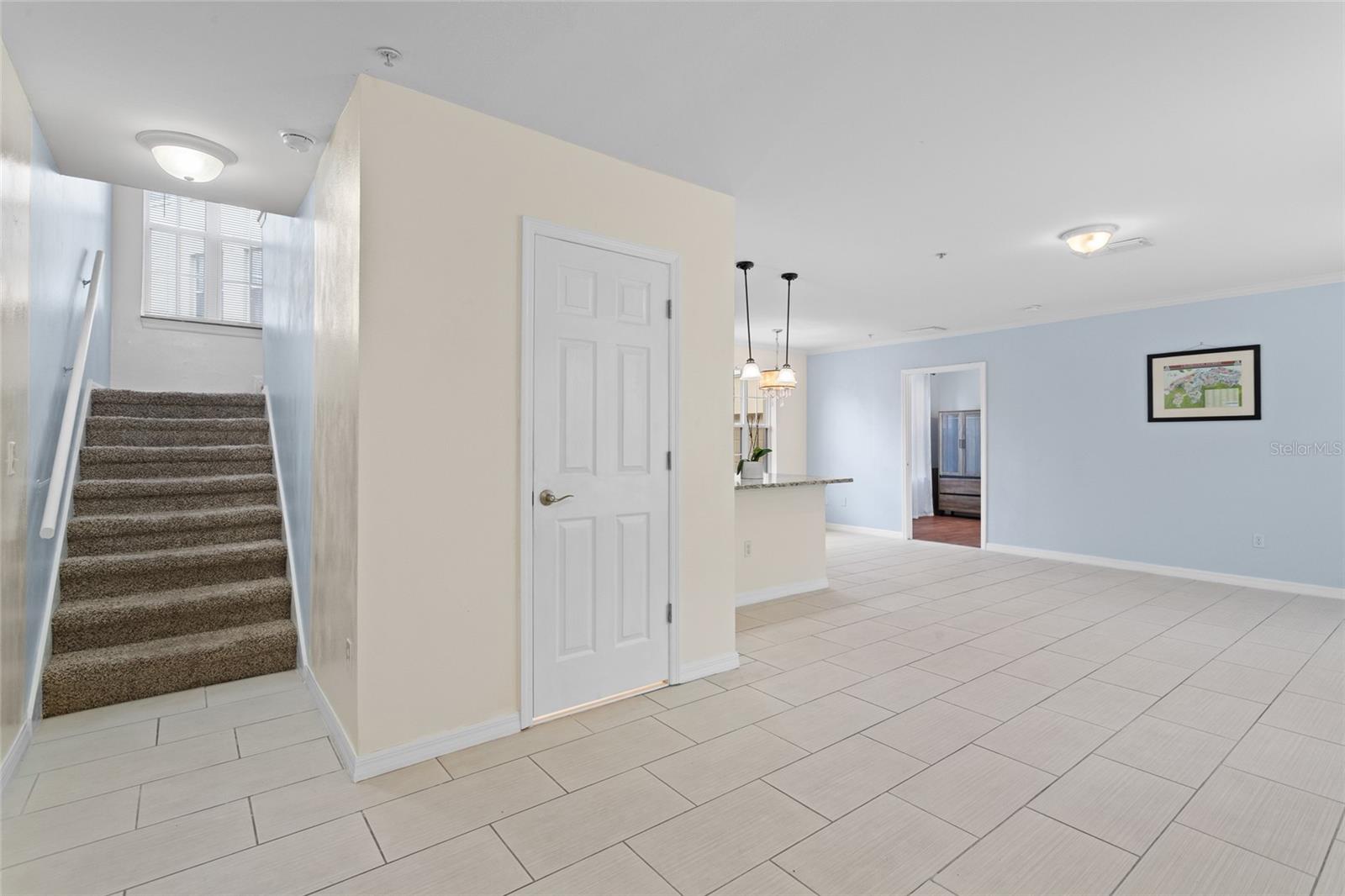 Image 13 of 40 For 754 Centervale Drive