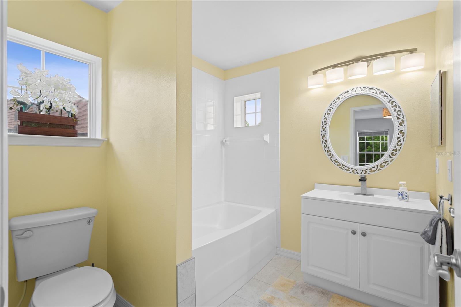 Image 18 of 40 For 754 Centervale Drive