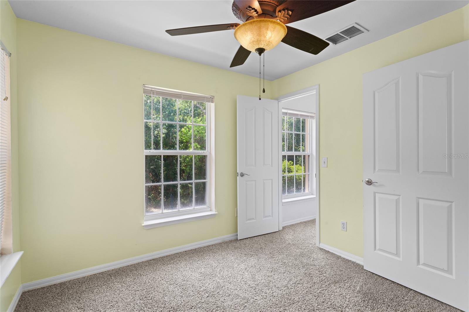 Image 20 of 40 For 754 Centervale Drive