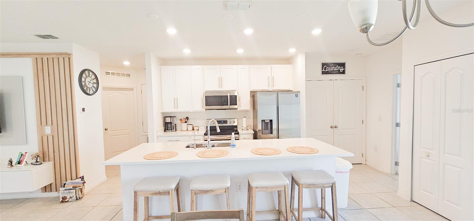 Image 3 of 14 For 853 Bocavista Court