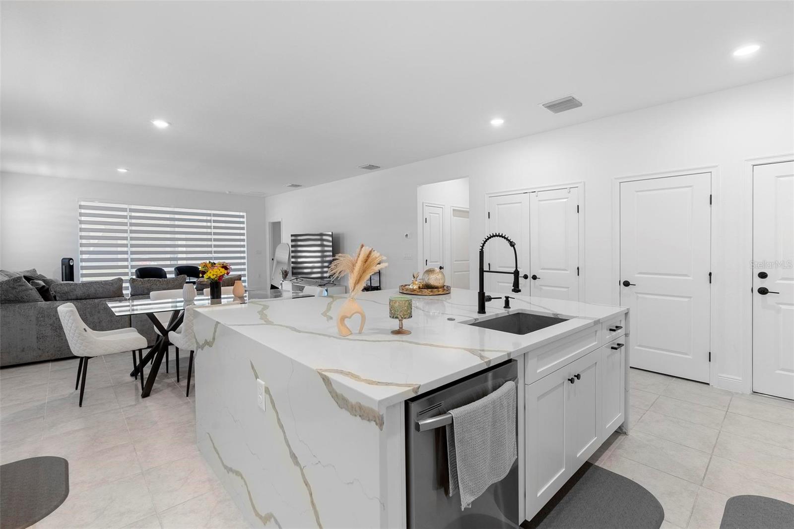 Image 11 of 33 For 4911 Shady Pines Drive