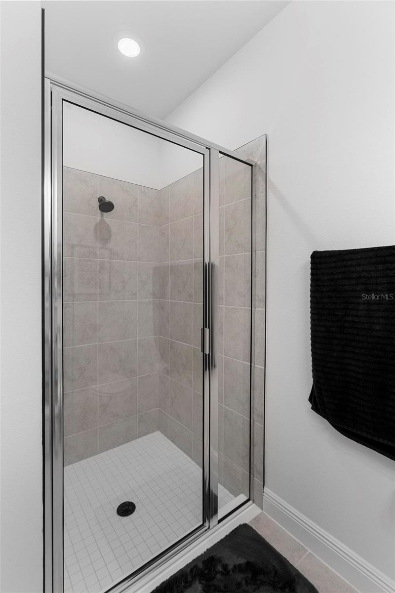 Image 24 of 33 For 4911 Shady Pines Drive