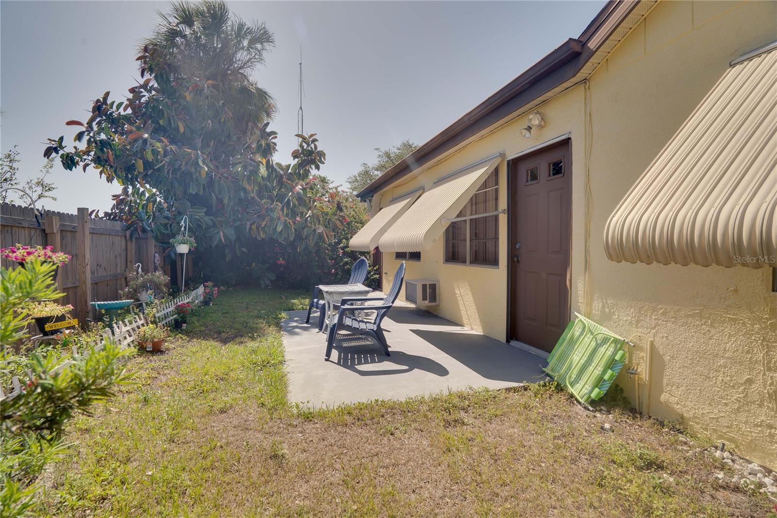 Image 3 of 28 For 7418 Riverbank Drive