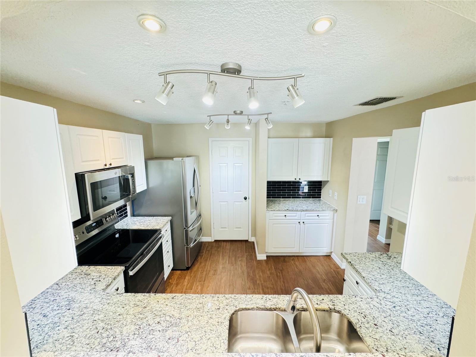 Image 11 of 40 For 276 Celebration Boulevard