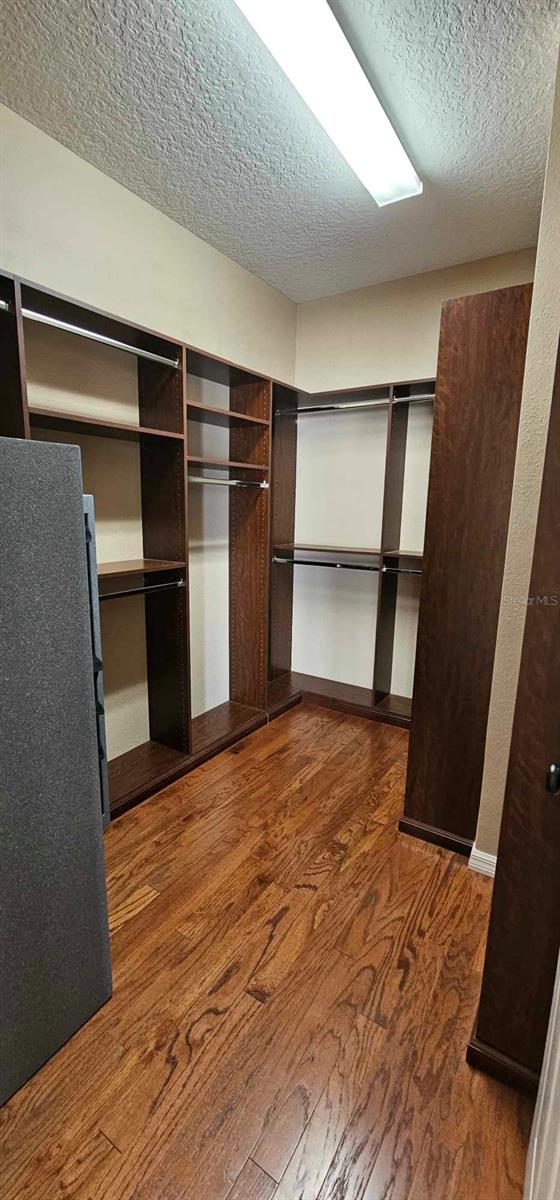 Image 5 of 49 For 2752 Bellewater Place