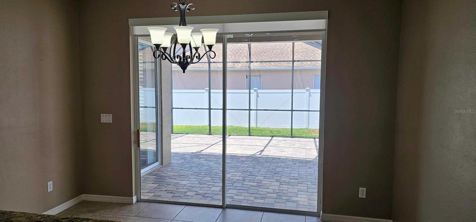 Image 6 of 49 For 2752 Bellewater Place