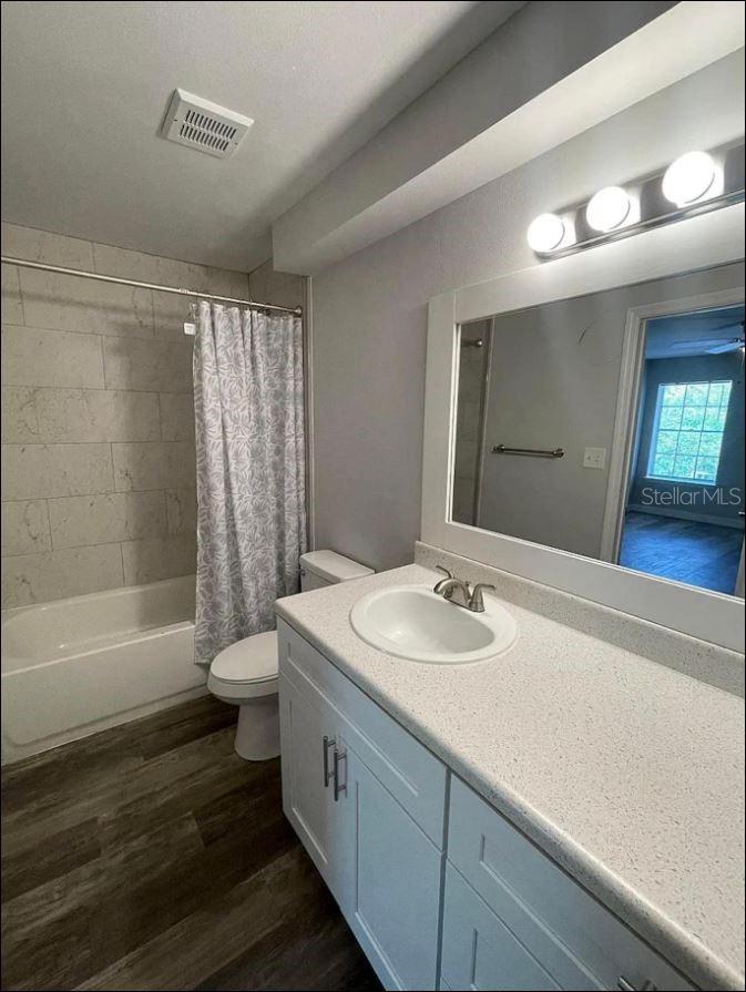 Image 10 of 22 For 4225 Thornbriar Lane 305
