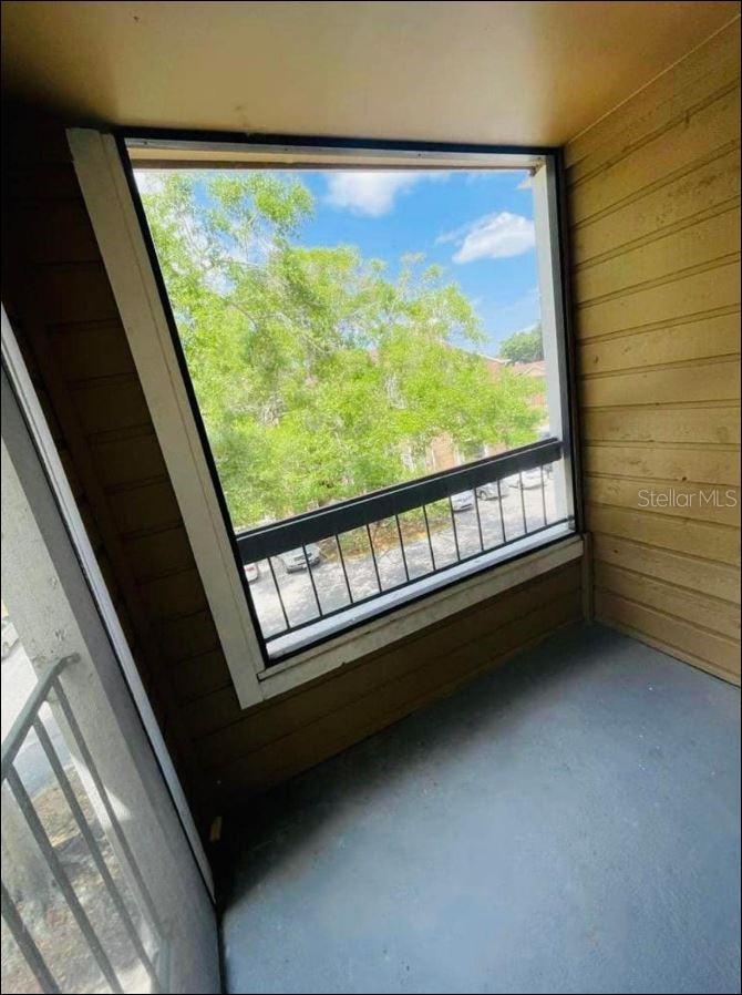 Image 14 of 22 For 4225 Thornbriar Lane 305