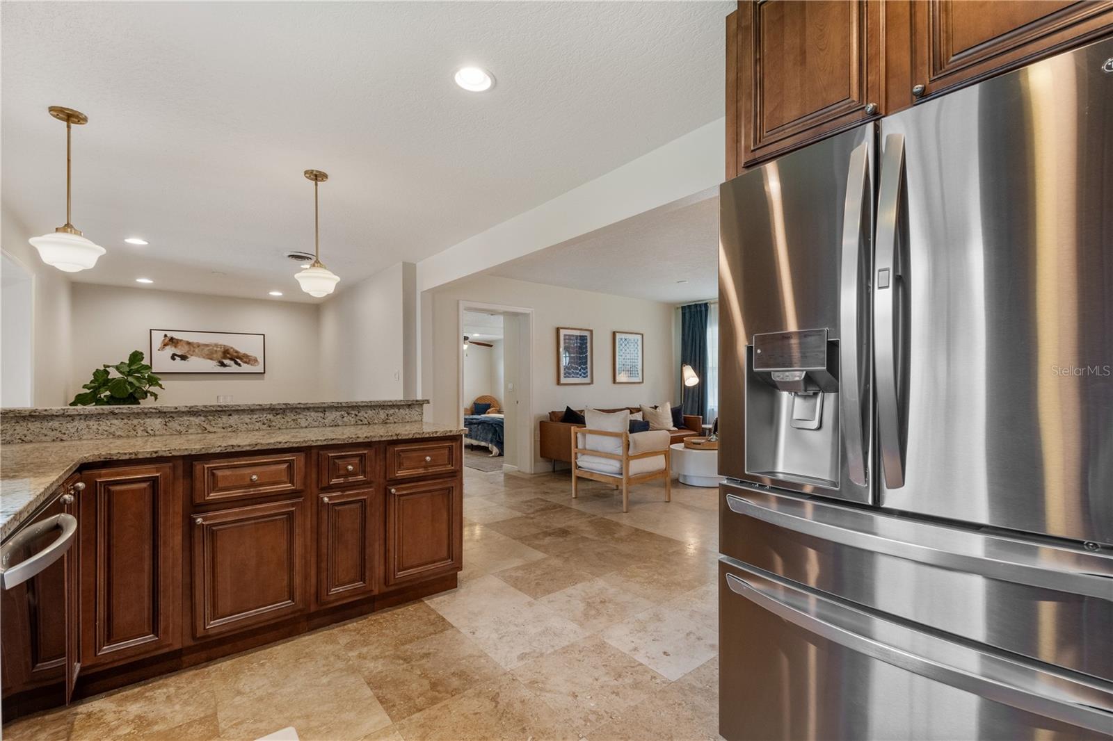 Image 17 of 51 For 417 Carvell Drive