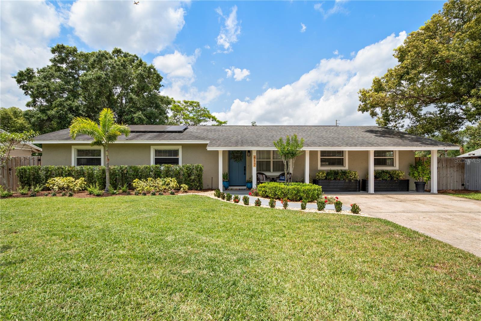 Image 2 of 51 For 417 Carvell Drive