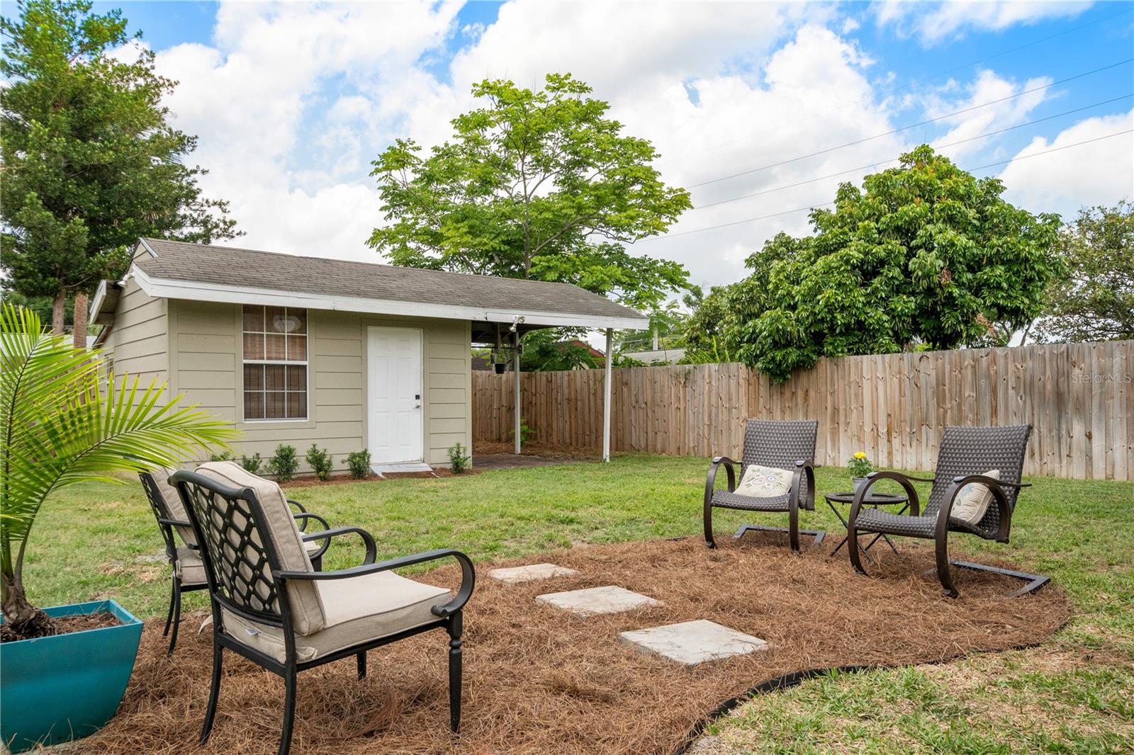 Image 45 of 51 For 417 Carvell Drive