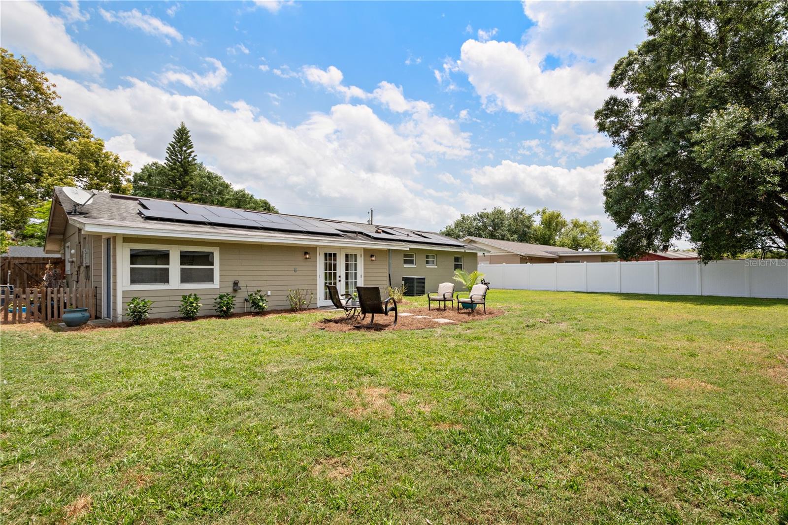 Image 47 of 51 For 417 Carvell Drive