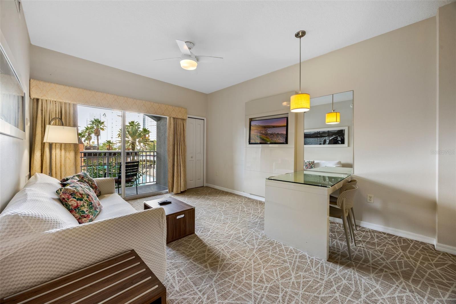 Image 11 of 43 For 7395 Universal Boulevard 203
