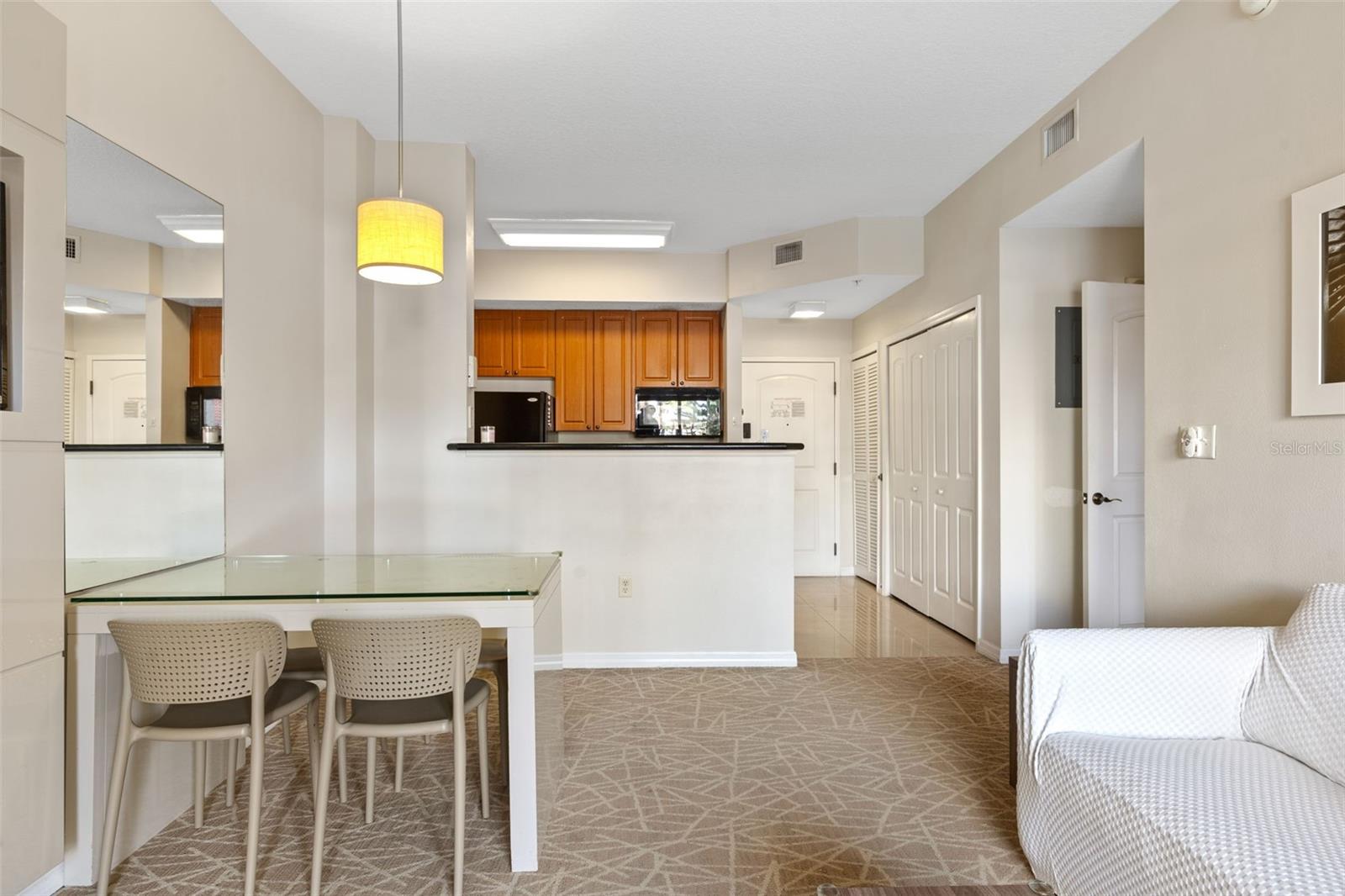 Image 15 of 43 For 7395 Universal Boulevard 203