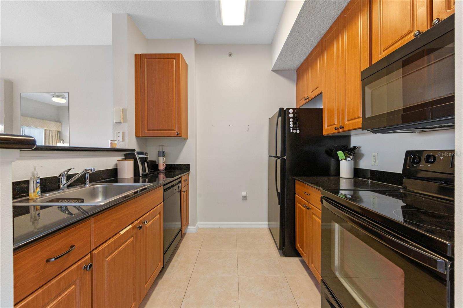 Image 20 of 43 For 7395 Universal Boulevard 203
