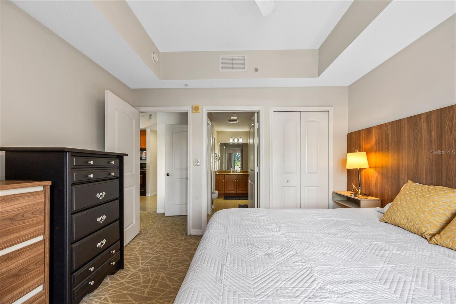 Image 24 of 43 For 7395 Universal Boulevard 203