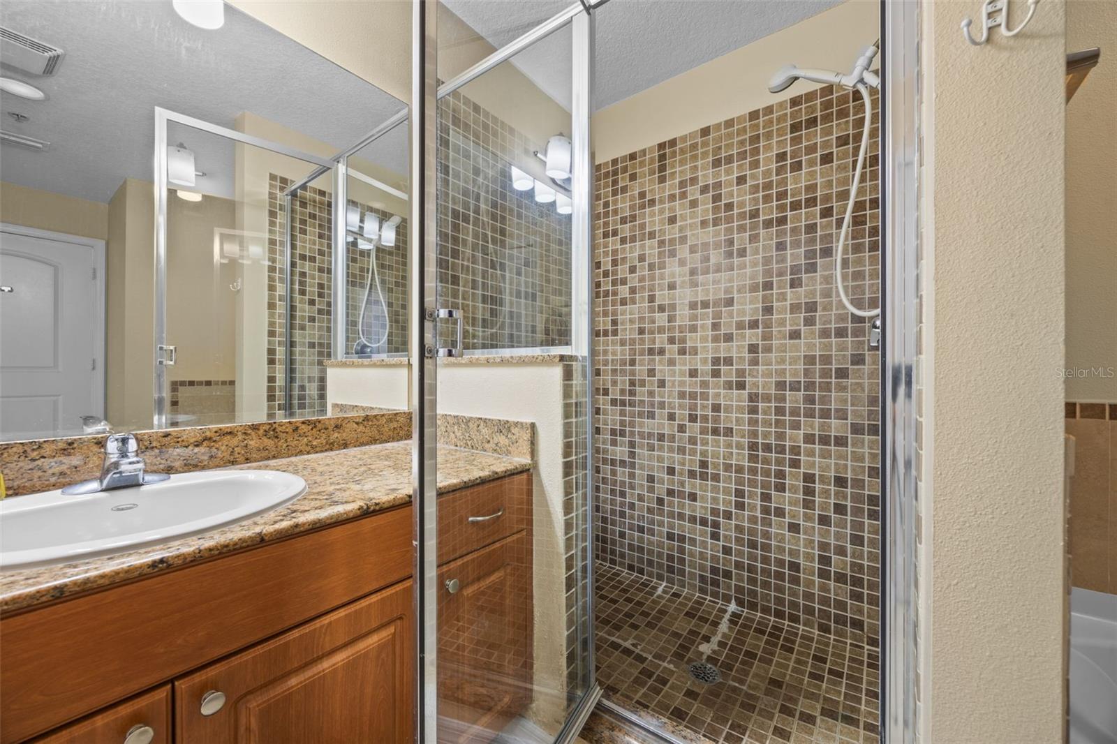 Image 31 of 43 For 7395 Universal Boulevard 203