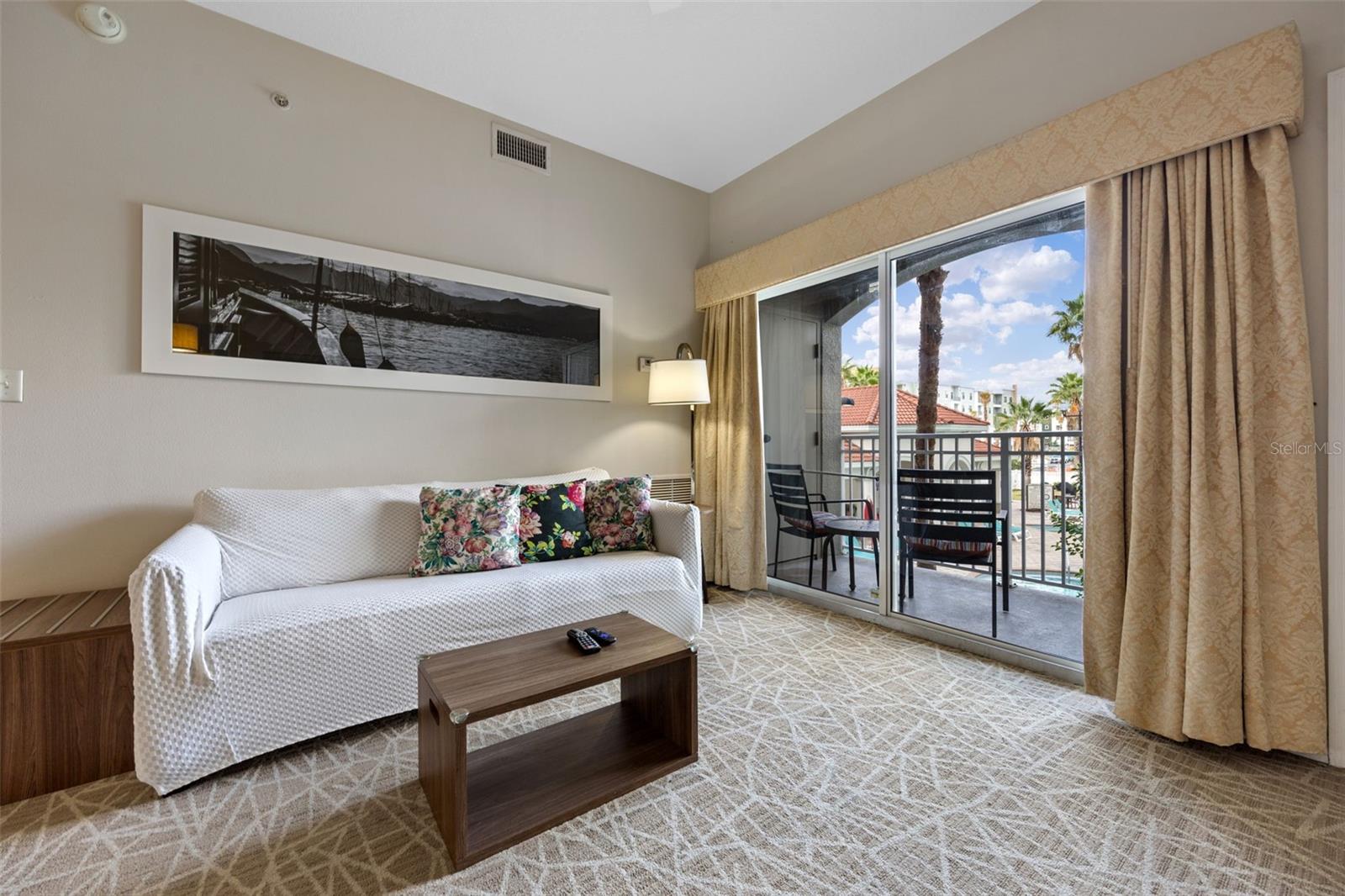 Image 7 of 43 For 7395 Universal Boulevard 203