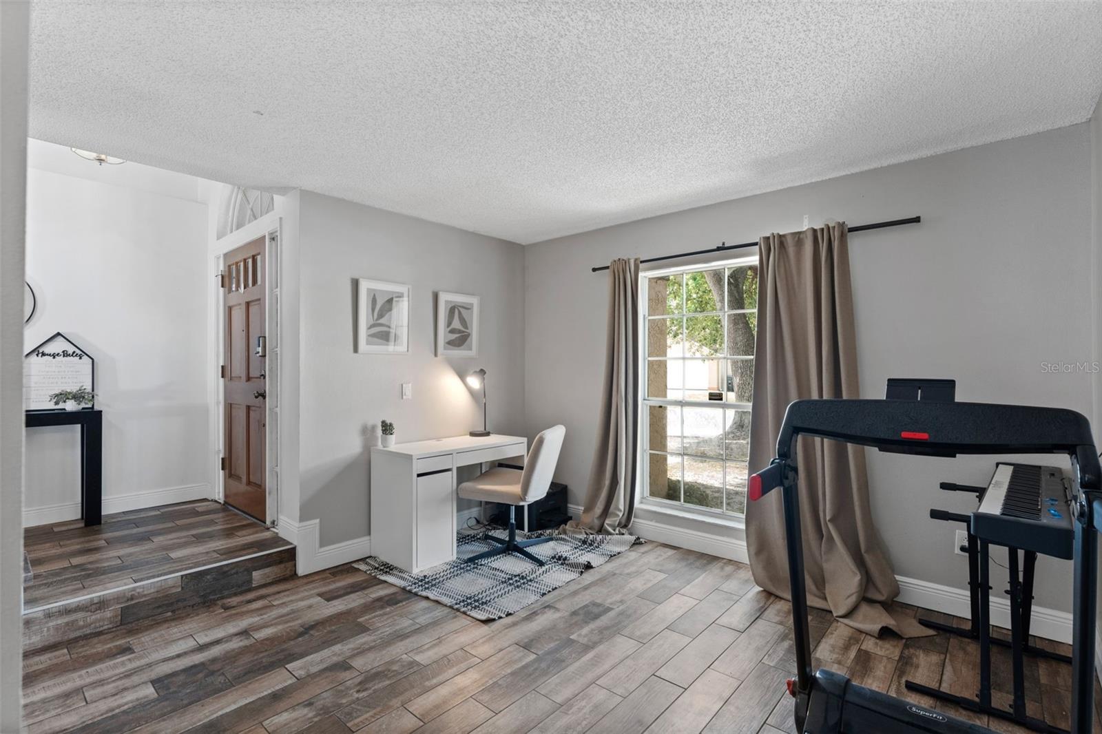 Image 11 of 32 For 2239 Meadowmouse Street