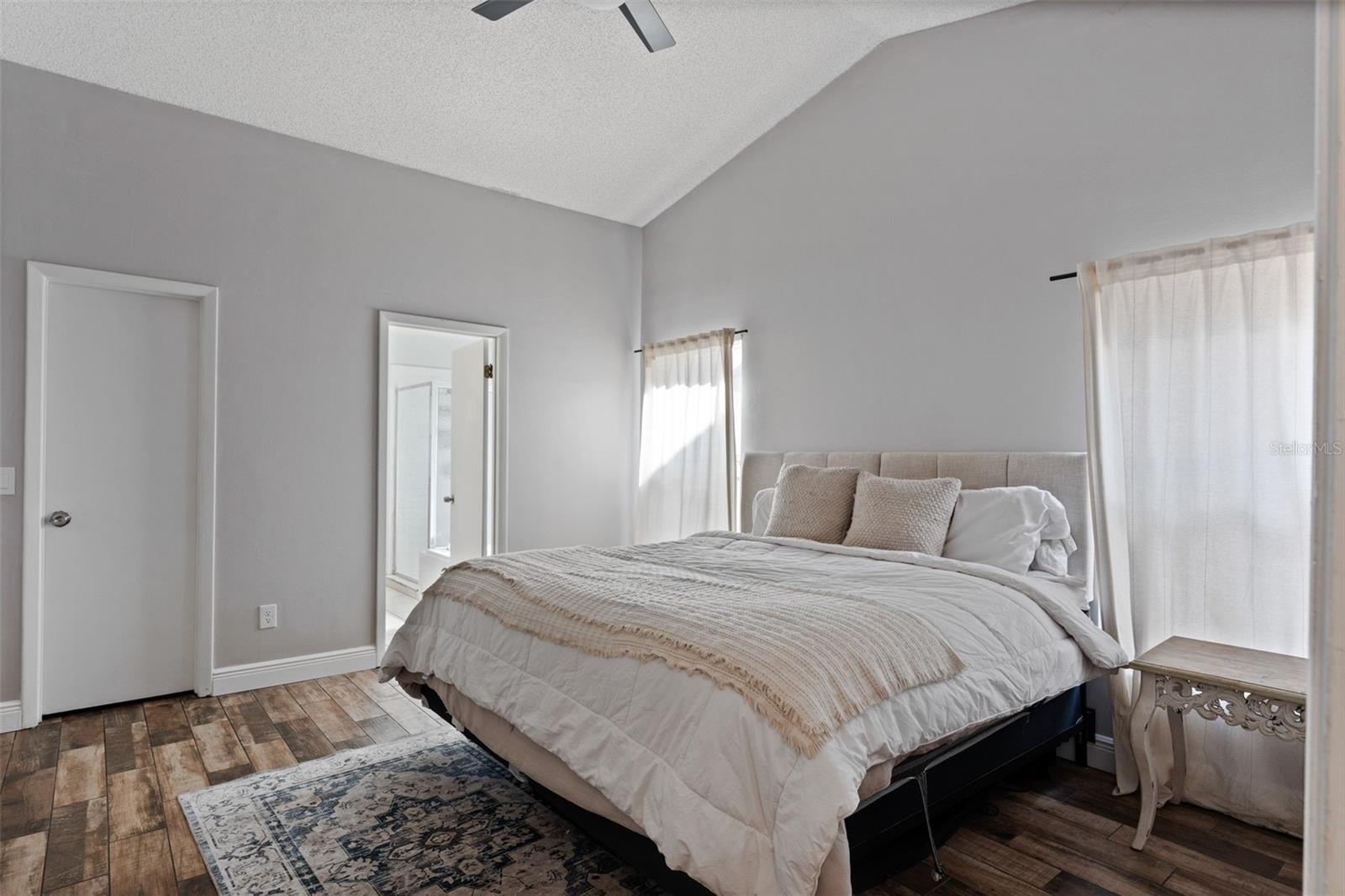 Image 13 of 32 For 2239 Meadowmouse Street
