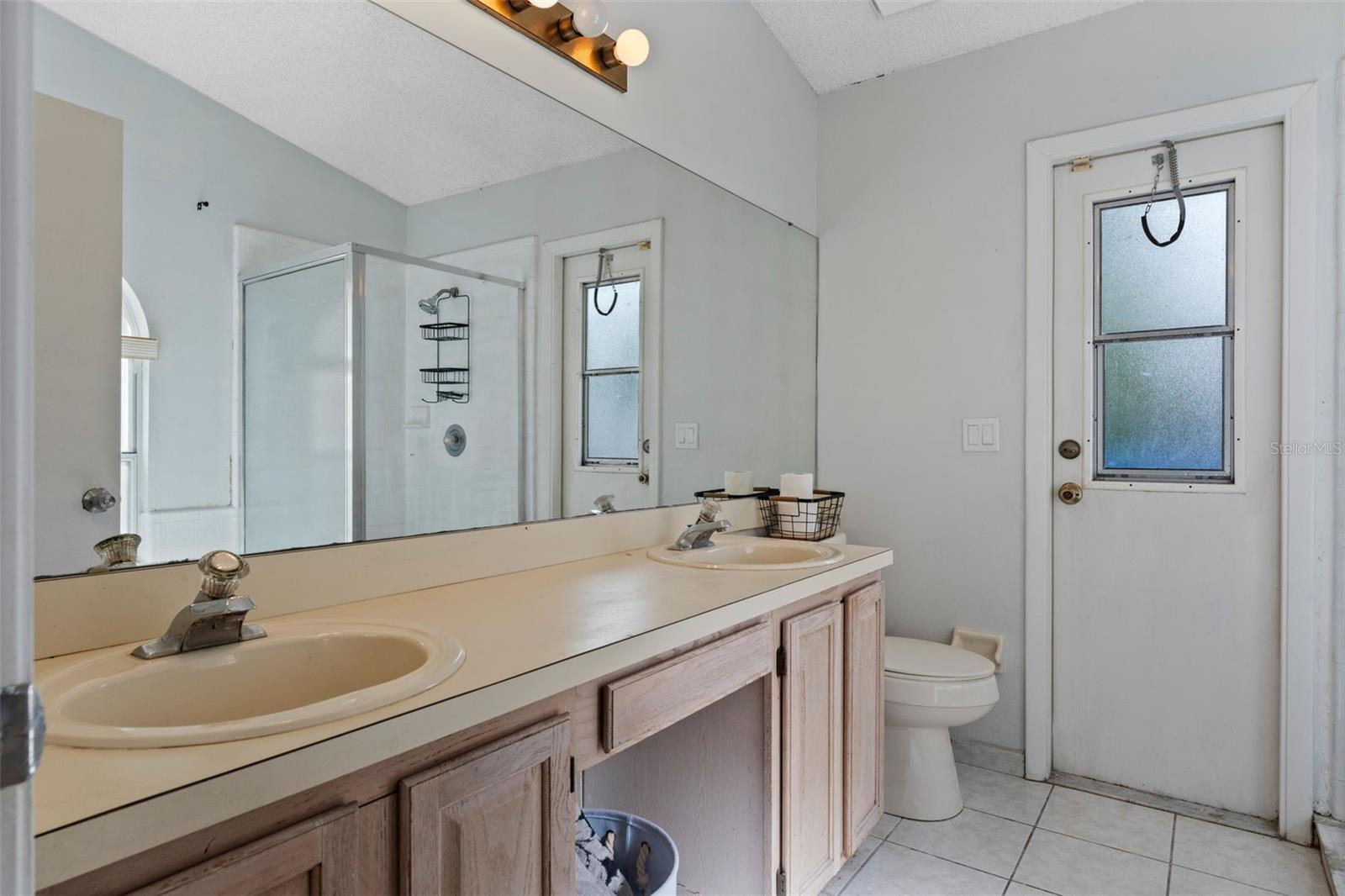 Image 15 of 32 For 2239 Meadowmouse Street