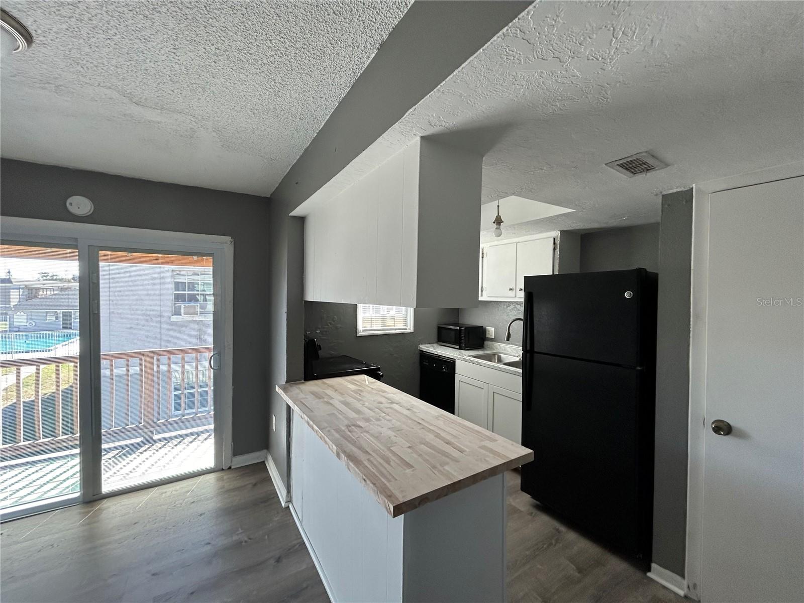Image 4 of 9 For 2779 L B Mcleod Road D