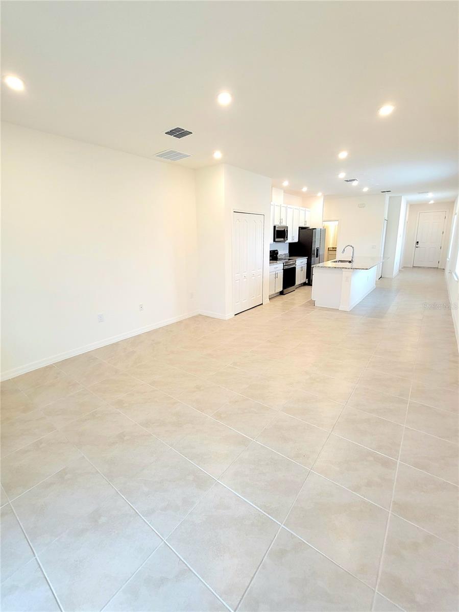 Image 23 of 82 For 3984 Sagefield Drive