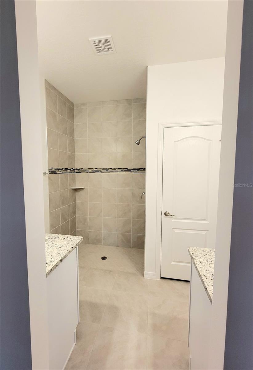 Image 30 of 82 For 3984 Sagefield Drive