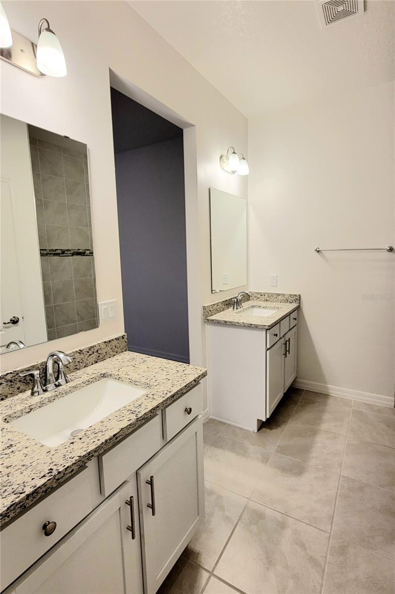 Image 32 of 82 For 3984 Sagefield Drive