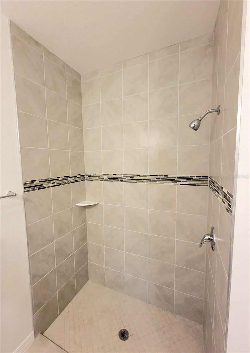 Image 36 of 82 For 3984 Sagefield Drive