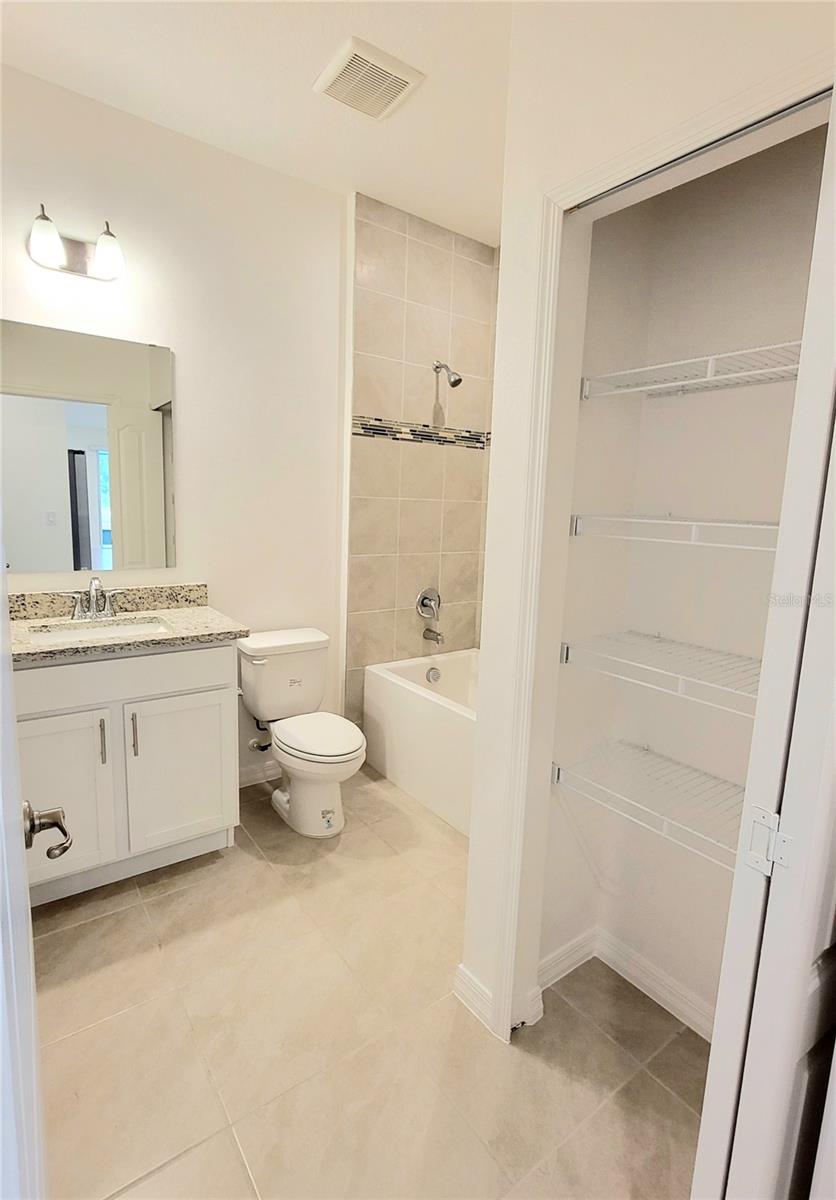 Image 41 of 82 For 3984 Sagefield Drive