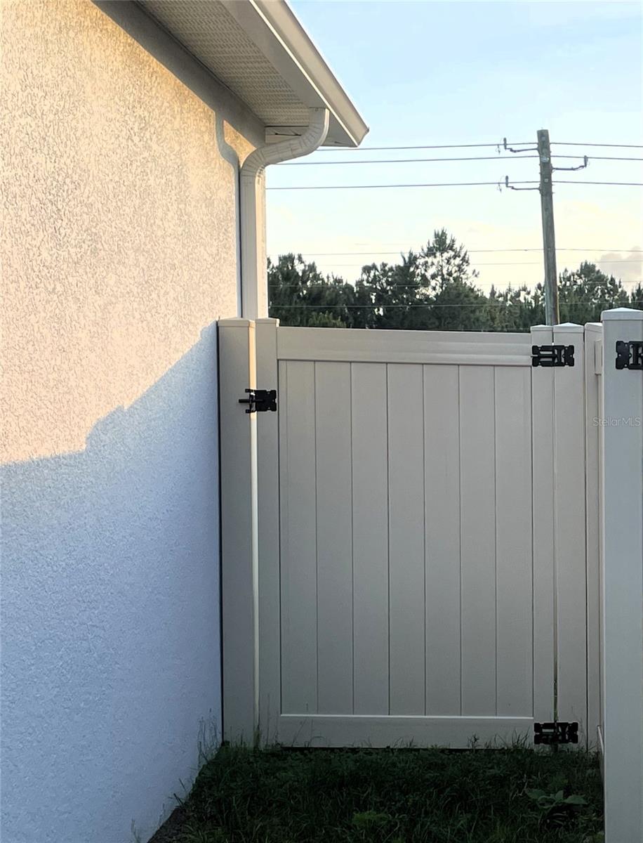 Image 64 of 82 For 3984 Sagefield Drive