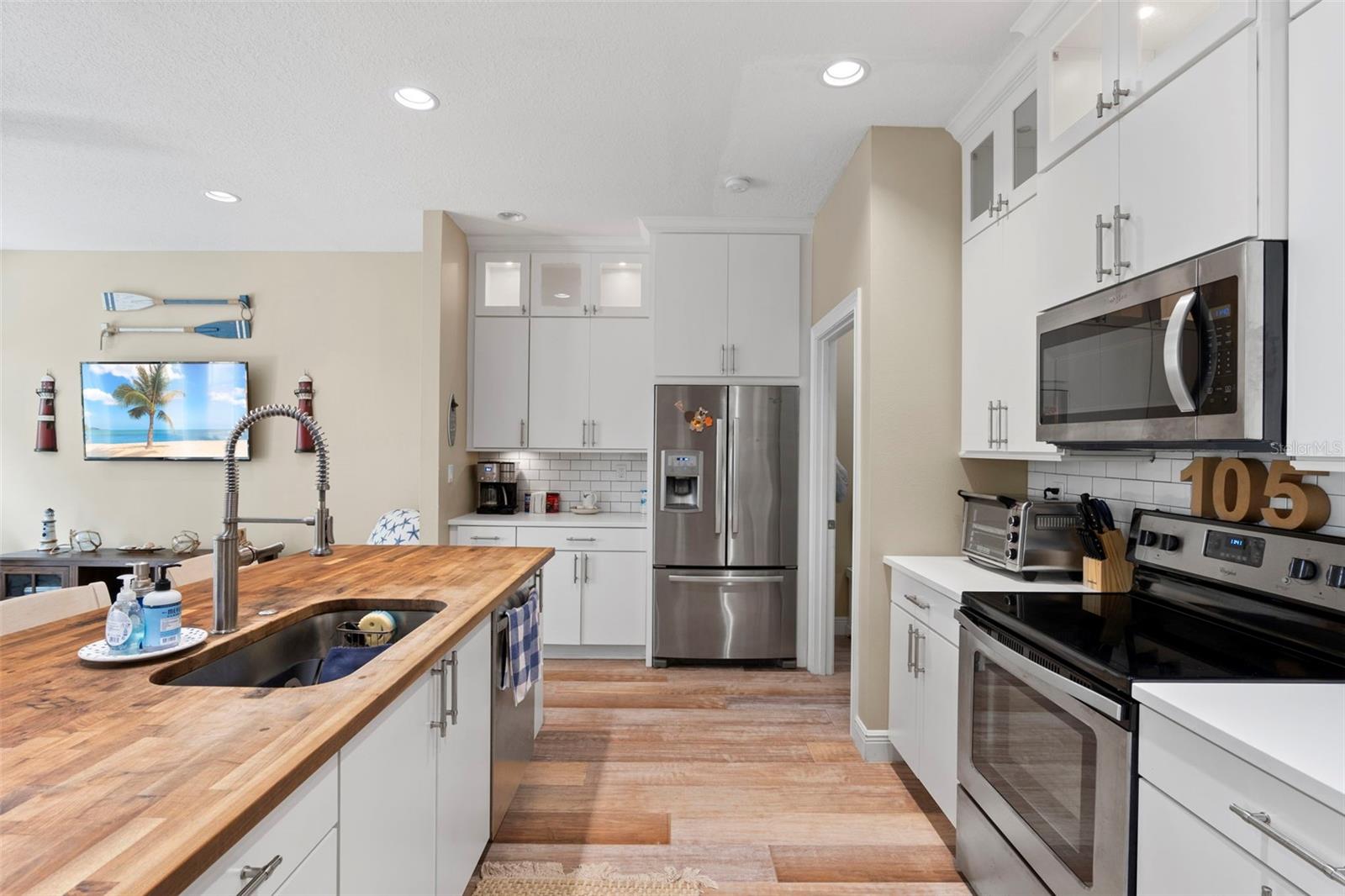 Image 9 of 33 For 105 12th Avenue