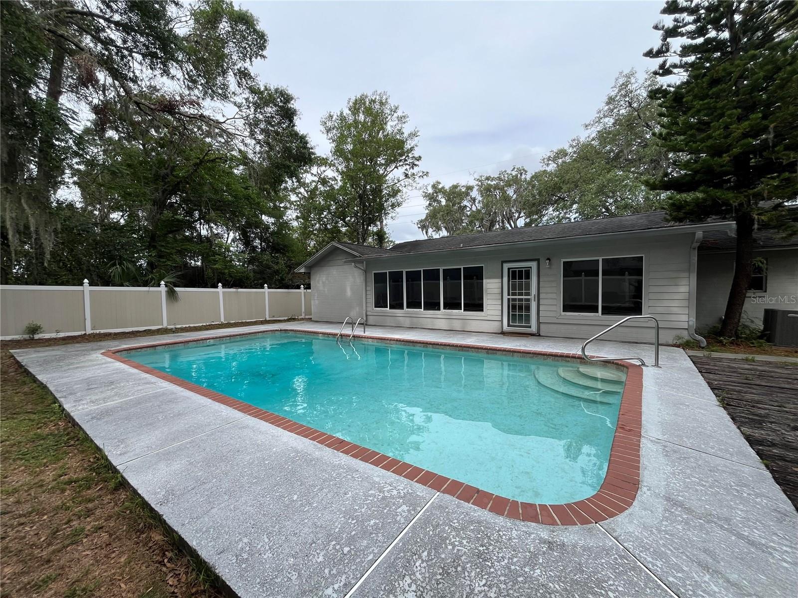 Image 11 of 98 For 1329 36th Avenue