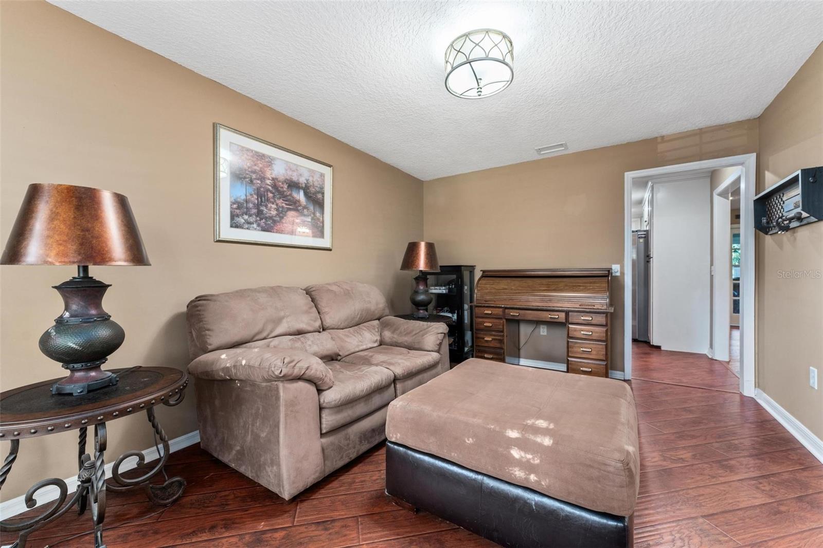 Image 15 of 55 For 819 Harbour Court