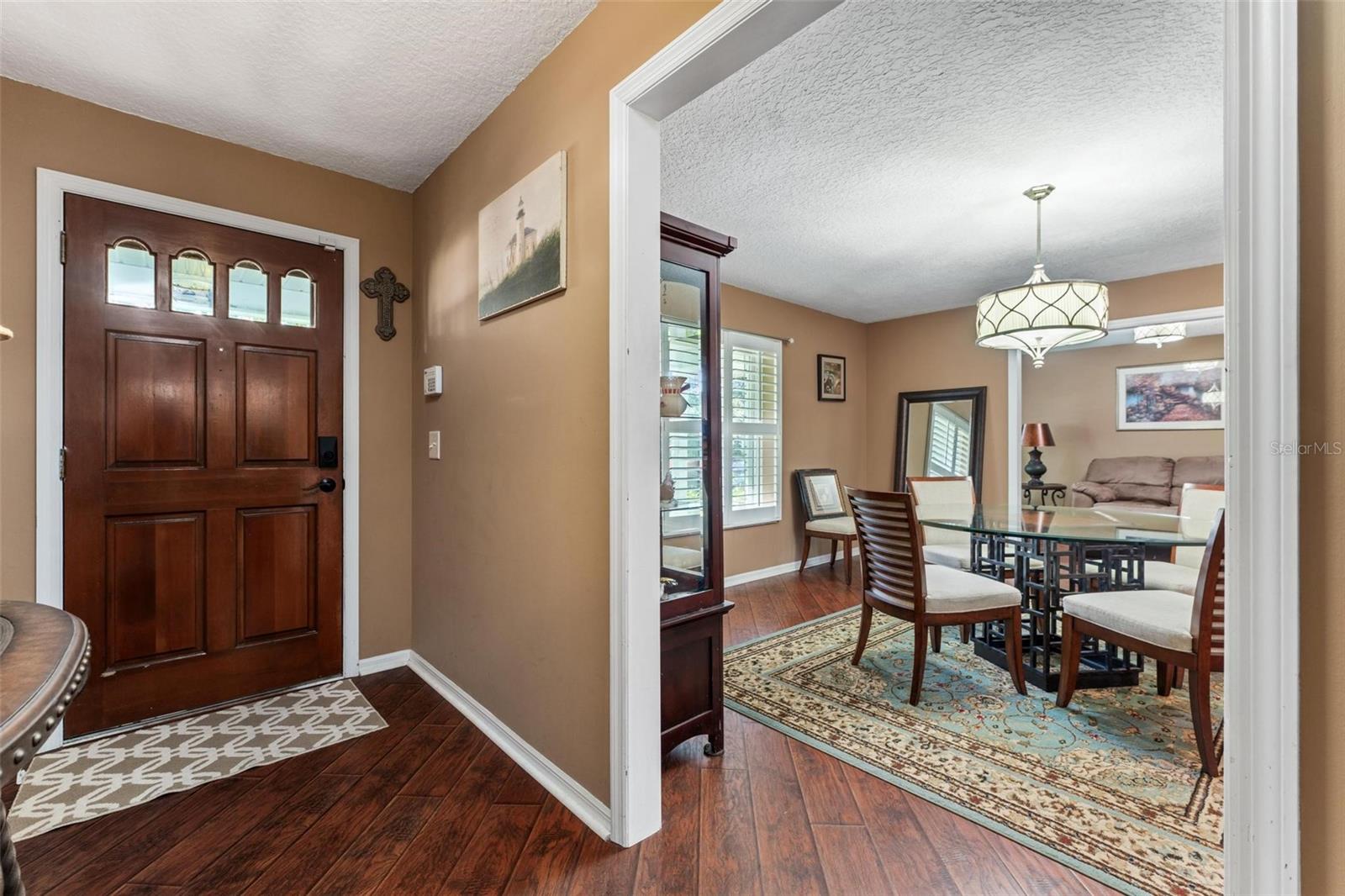 Image 6 of 55 For 819 Harbour Court