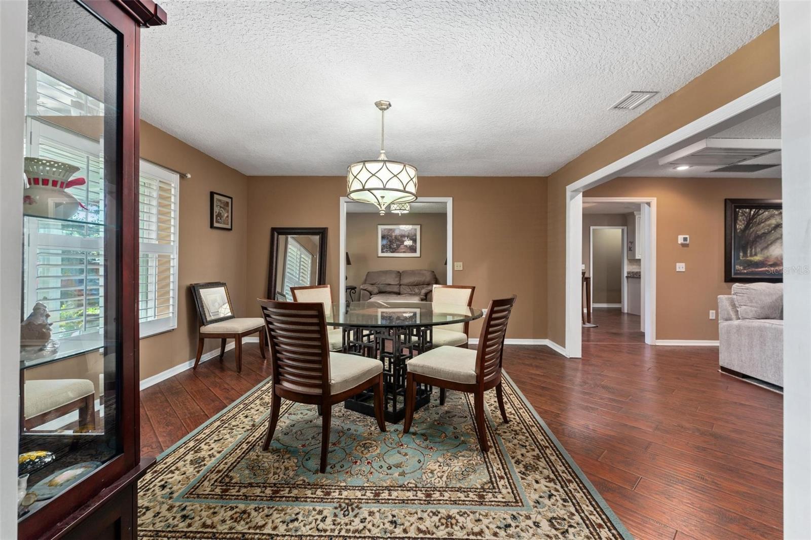 Image 7 of 55 For 819 Harbour Court