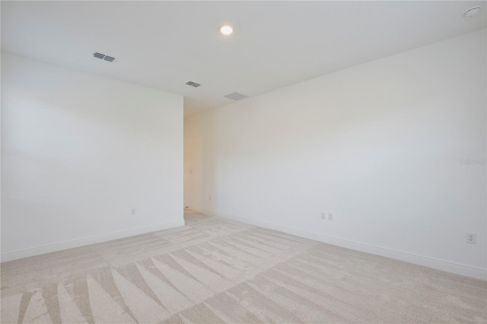 Image 10 of 29 For 19307 Banfield Place