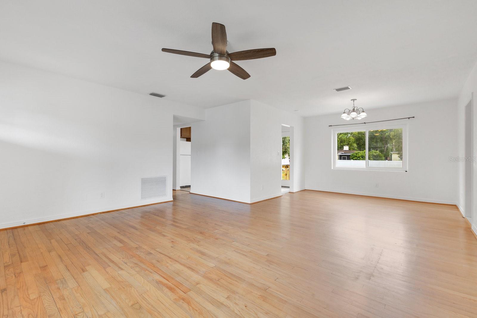 Image 6 of 33 For 3100 Nancy Street