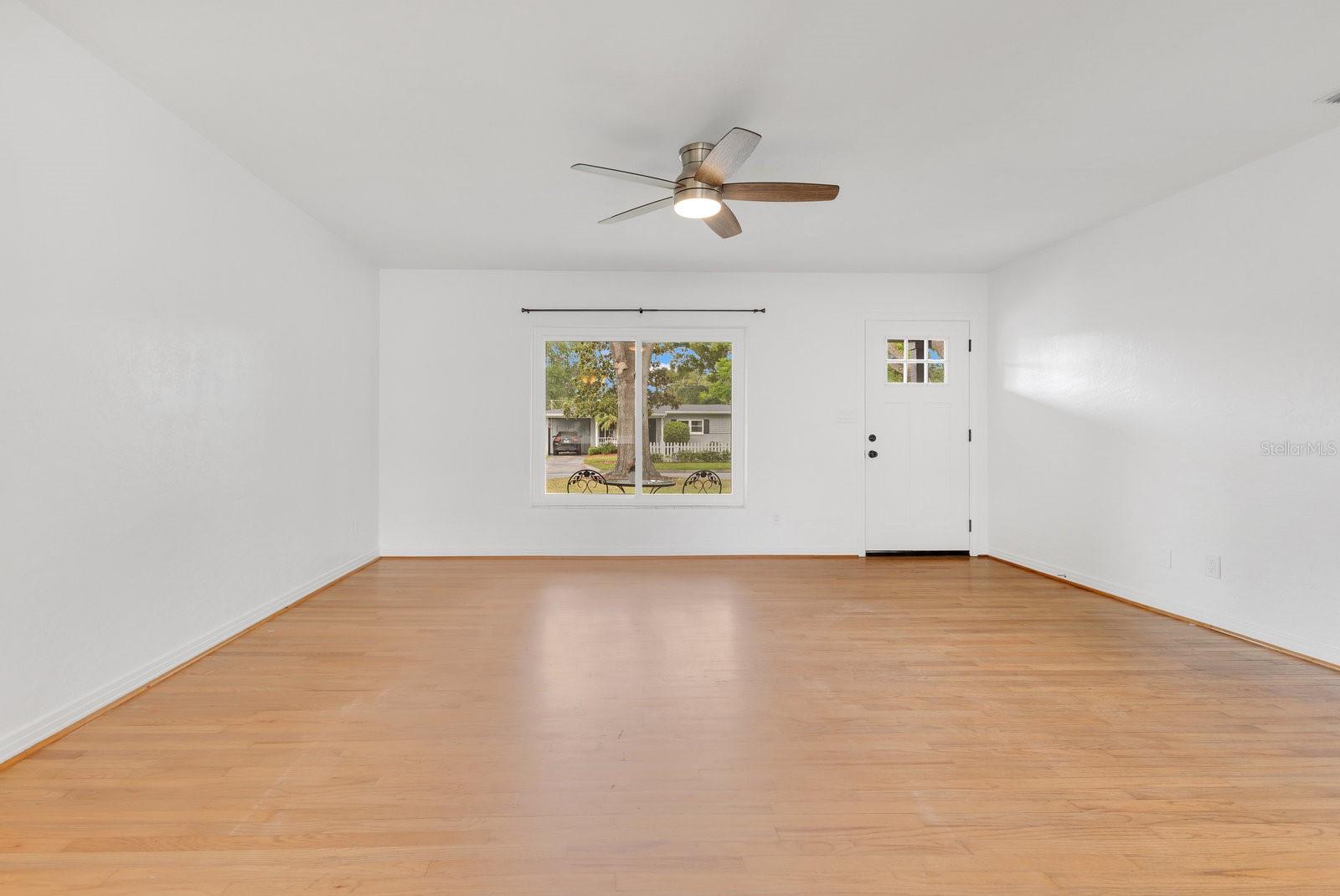Image 7 of 33 For 3100 Nancy Street